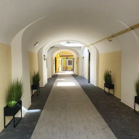 Minidorm Rooms In Heart Of City Center Maribor Exterior photo